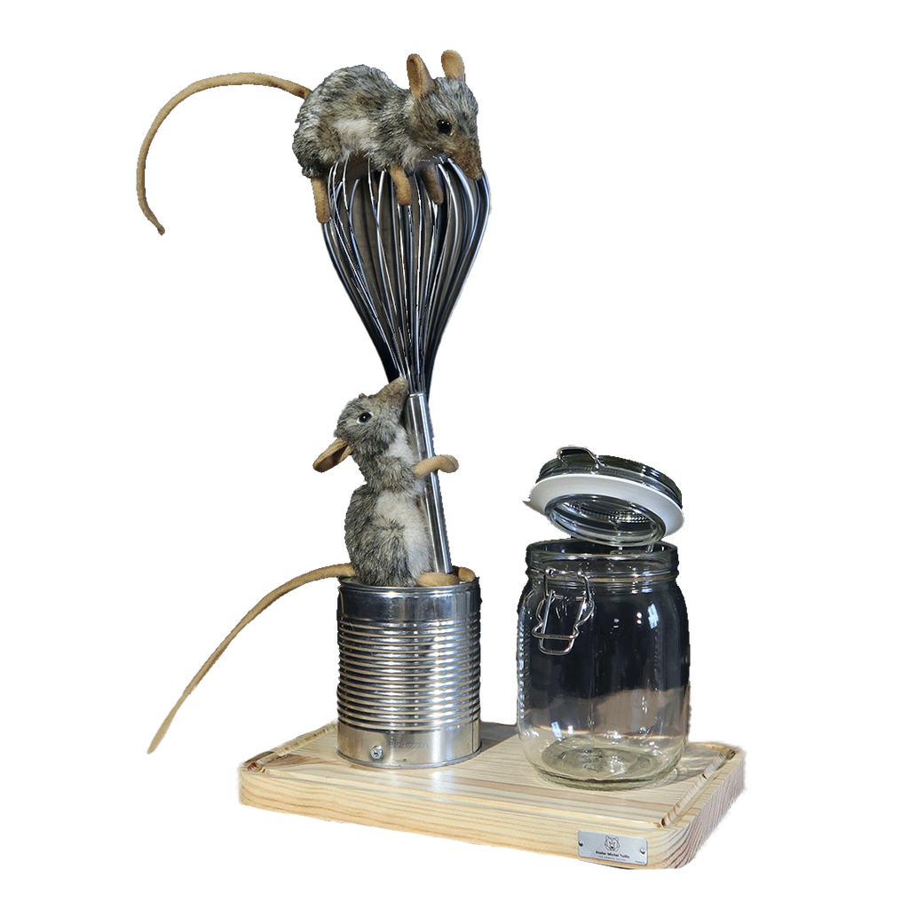 [10387L] SOURIS FOUET